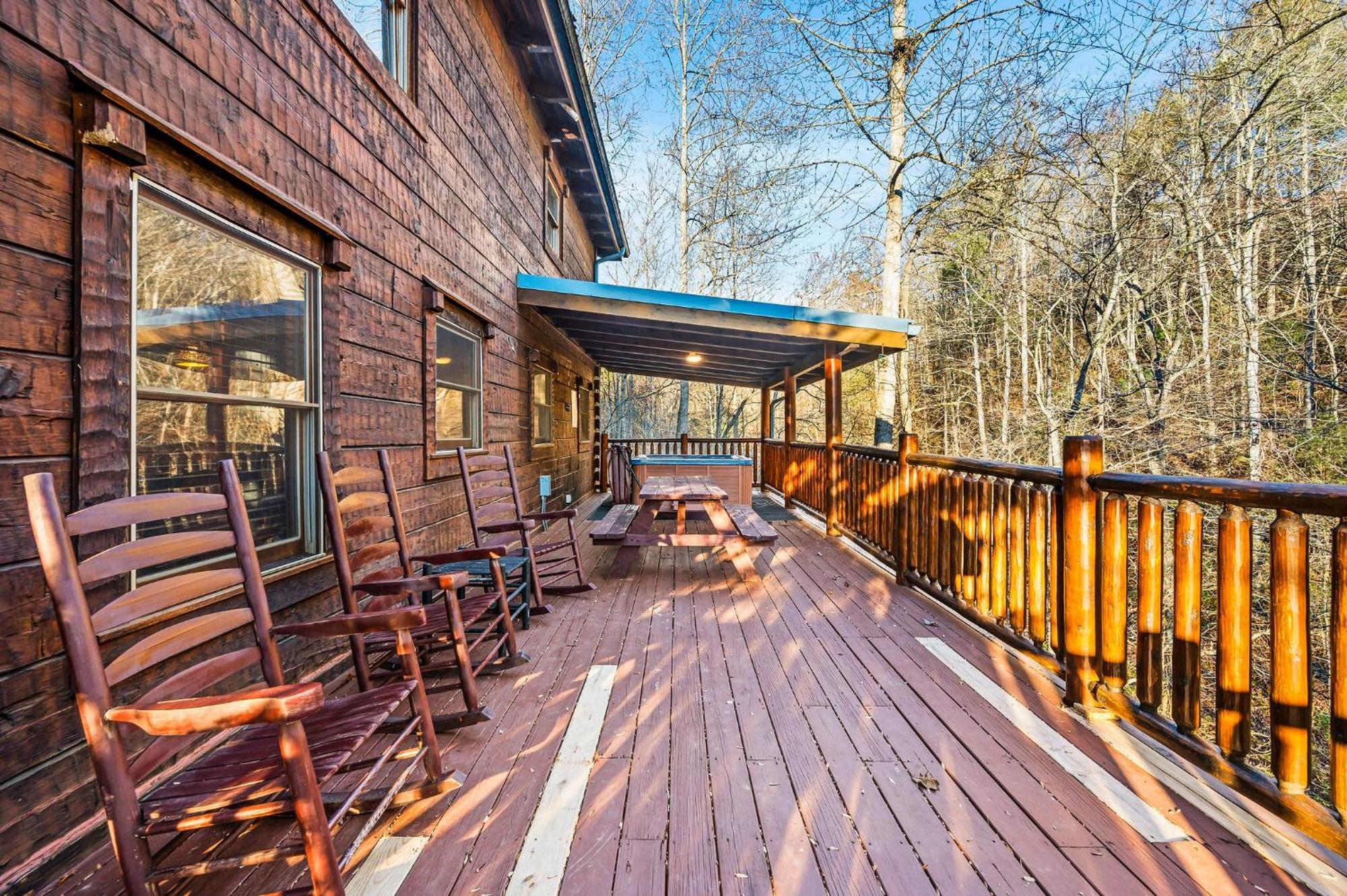 Mountain Laurel Holiday Home Гетлинбург Екстериор снимка